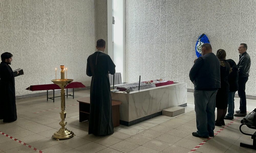 кремация и прощание в среднем зале крематория 1